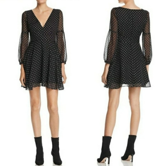 BB Dakota Dresses & Skirts - BB Dakota star foil printed chiffon dress